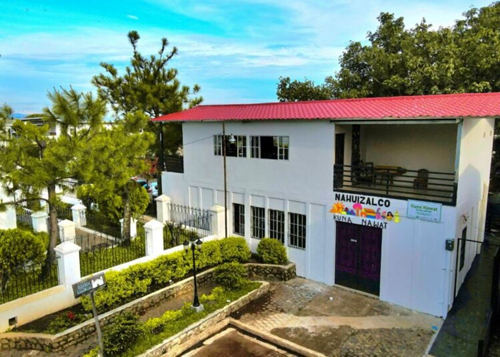 Salvadoreños En El Exterior