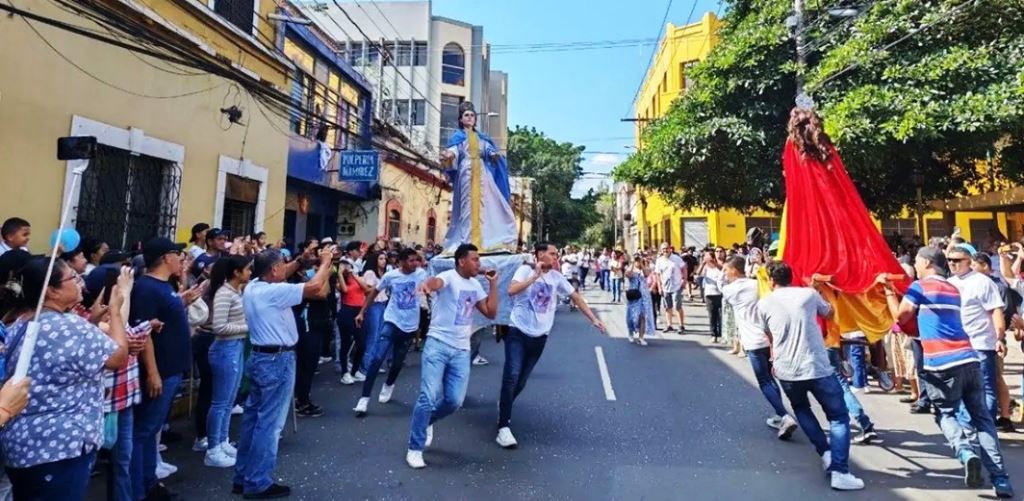 Hondureños En El Exterior
